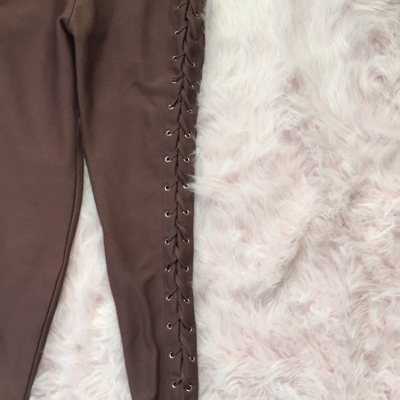 - Jumpsuit - Picture 4 of 6